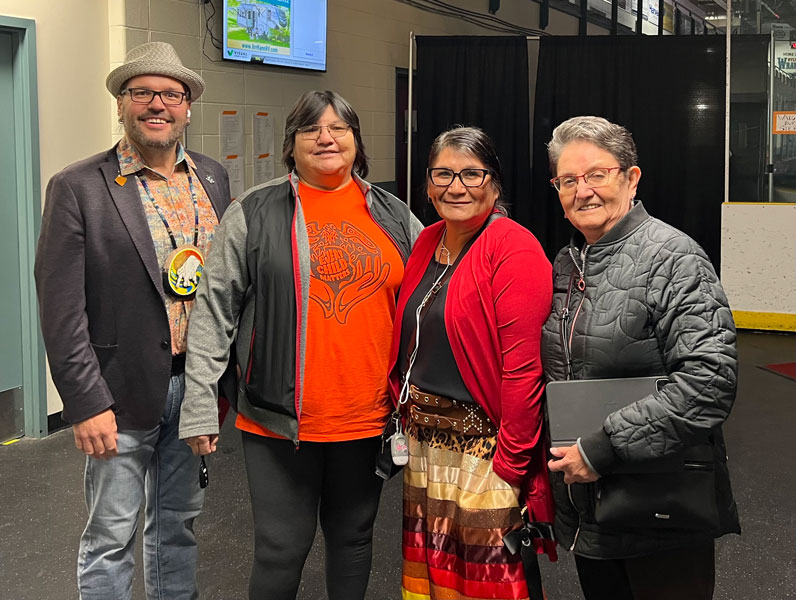 Honouring Our Journey in Nêhiyawawin and Pimâcihowin
